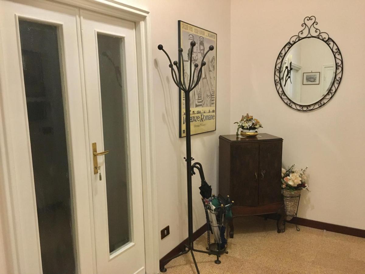 Appartamento Tourist Flat - A Due Passi Roma Esterno foto